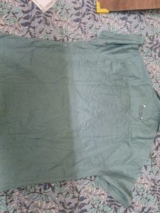Four + It International Shirt