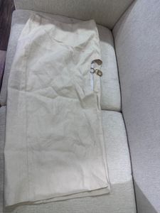 ZARA SKIRT WITH SLIT ONE SIDE