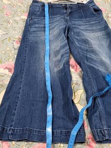Flaired Fit Stretchable Jeans From Dressberry