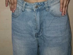 Ripped Wide baggy Jeans