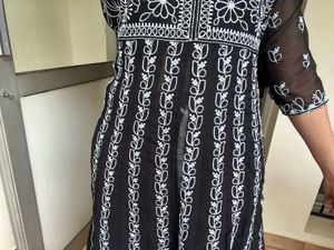 Chikankari Black Embroidered Kurta
