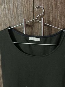 Simple Black Sleeveless Dress