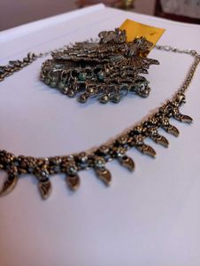 Necklace &amp; Earring Set