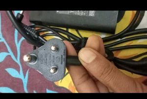 HP LAPTOP CHARGER NEW AND ORIGINAL 200 WATT