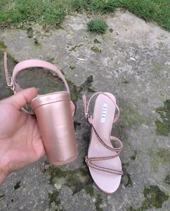ELLE HEEL