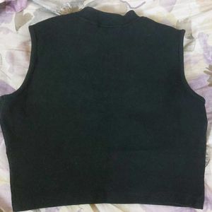 Sleeveless Black Crop Top