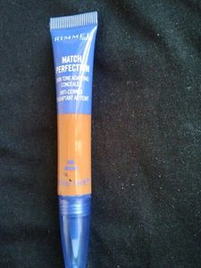 Rimmel London Skin Tone Adapting Concealer