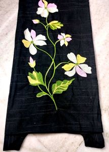 🐦‍⬛Embroidery Kurti