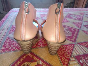 High Heels 👠With Zip Lock (9.5) (41)Boots Style