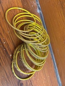 Mehendi Color Full Bangles Set