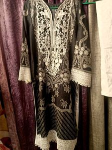 Elegant Pakistani Suit