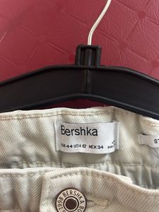 34 Waist  Womens Wide Leg White Jeans
