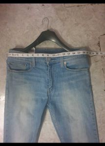 Levi&#39;s Imported Jeans 26 28