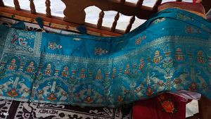 Heavy Silk Saree With Zari Border