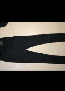 WOMAN BLACK skinny Fit High Rise Clean Stretchable
