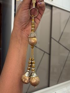 Elegant Golden Tassel Keychain