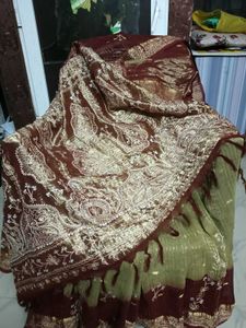 GentlyUsed Burgundy&amp;GoldEmbroidered Saree WithBlou