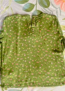 Floral Green Top