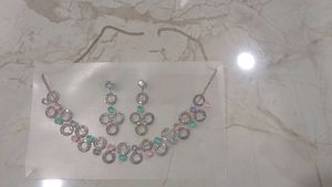 Necklace &amp; Earring Set