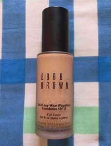 Bobbi Brown Foundation