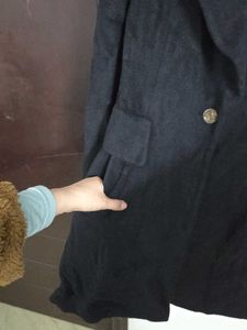 Elegant Black Coat bust 36