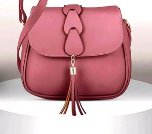 Women&#39;s &amp; girl&#39;s Sling bag(PINK)