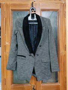 🇳🇿💫💕Elegant Gray Blazer