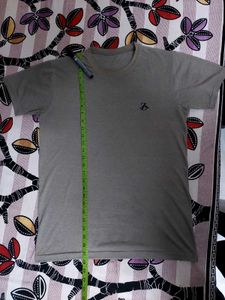 ZARA T-SHIRT