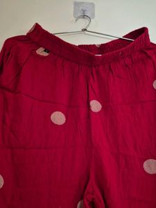 Women&#39;s Cotton Printed Maroon Hand-Print Kurta Set