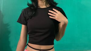 Black Crop Top For Women