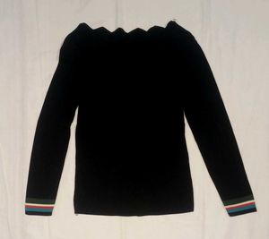Black Zigzag Neckline Top – S