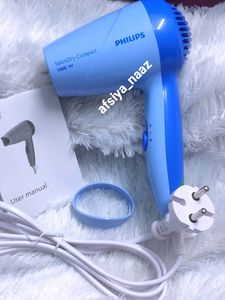 PHILIPS HP8142/00 1000 Watts Hair Dryer (Blue)