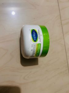 Seal Pack :- Cetaphil Moisturising Cream