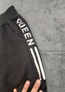 Queen Print Black Joggers..