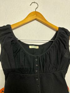 Black Sleeveless Top🖤