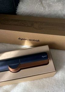 Dyson Airstrait Straightener