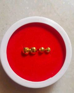 Dimond Cut  Stud Earrings 2 Pair