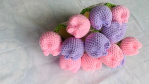 Tulip Crochet Blanket
