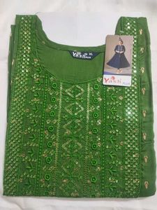 Brand New Stylish Women&#39;s Tops XL