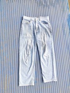 🧬 Light Wash Denim Jeans