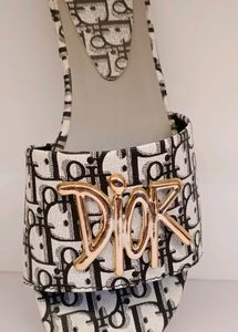 Dior Floaters