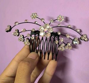 Sparkling bun clip