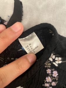 H&amp;M Floral Printed Shift Dress