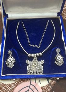 Bangles, Jewellery sets