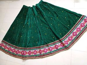💥🆕️ Semi-Stitched Velvet Lehenga