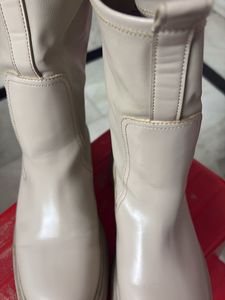 H&amp;m Creamy Platform Boots