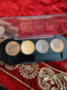 Ronzille Conceaker Pallete