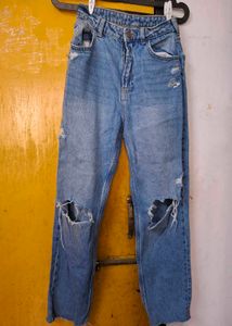Women's BERSHKA Ripped Jeans