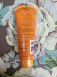 Lotus Herbals 3-in-1 Sunscreen