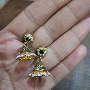 Short White &amp; Green Fem Jhumki.And One leg Anklet